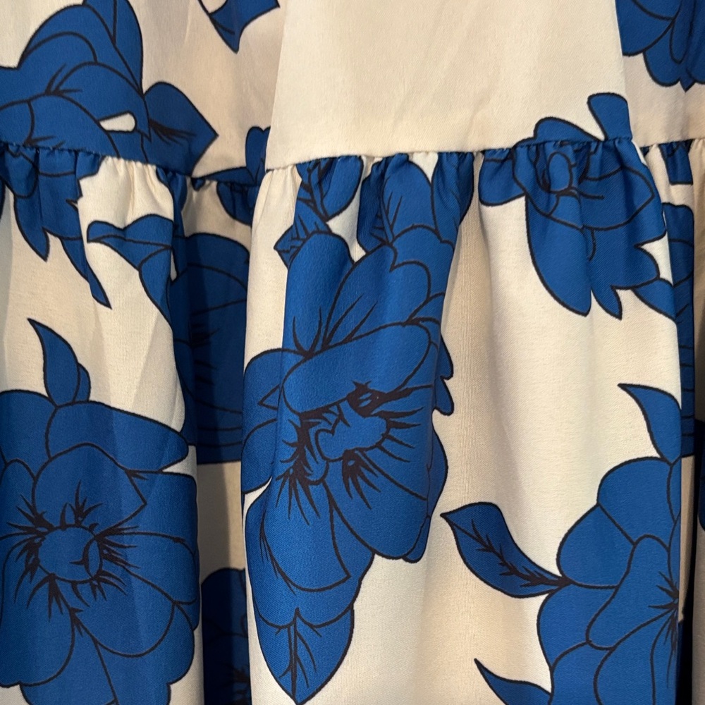SHEIN White and Blue Floral Maxi Skirt - Picture 2 of 5